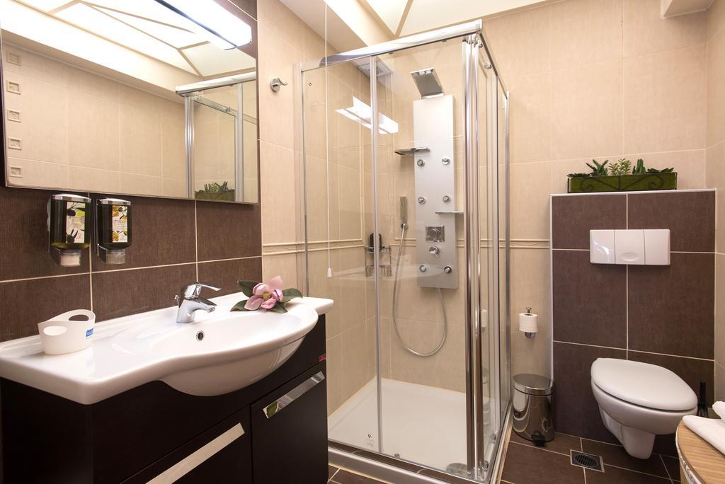 Leste Luxury Homes Pláka Extérieur photo