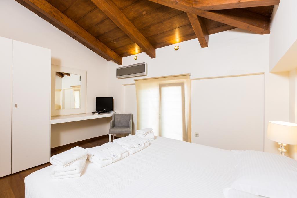 Leste Luxury Homes Pláka Extérieur photo