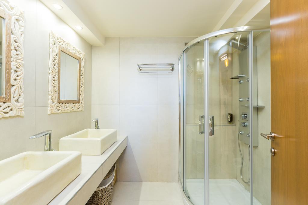 Leste Luxury Homes Pláka Extérieur photo