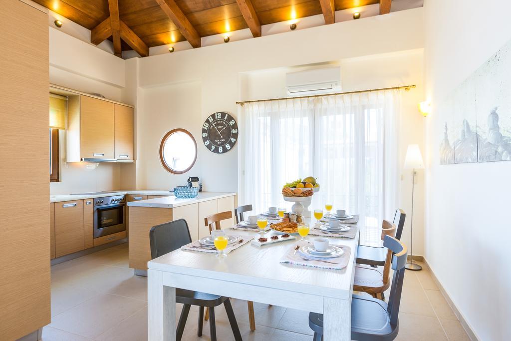 Leste Luxury Homes Pláka Extérieur photo